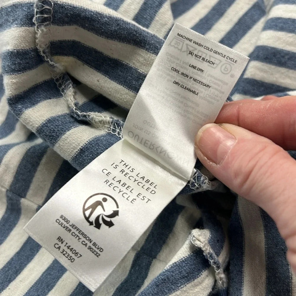 Outerknown Cream and Blue Stripe Patch Pocket Top Size Small - Picture 10 of 10